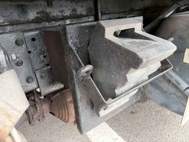 いすゞ エルフ 小型 平ボディ BKG-NJR85AN(101453) 26枚目