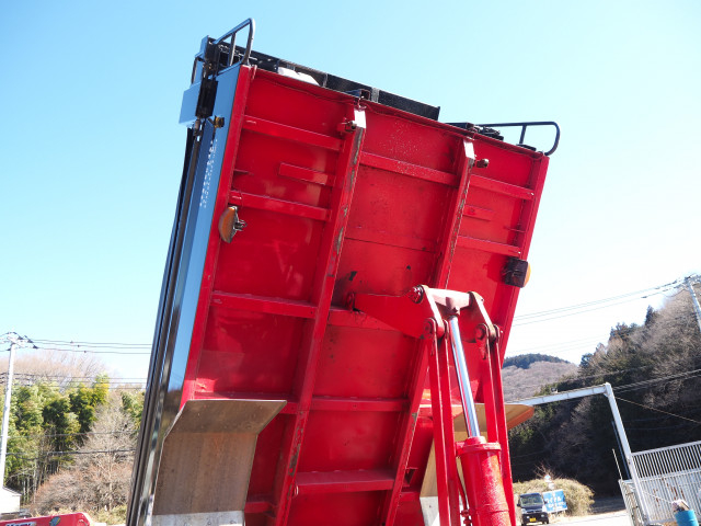 UDトラックス（日産） コンドル 増トン 土砂ダンプ KL-PK26A(101461) 13枚目