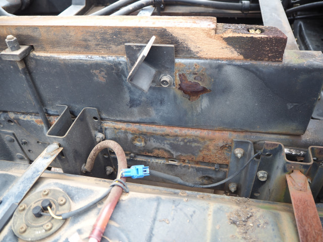 いすゞ エルフ 小型 土砂ダンプ KR-NKR81EN(101463) 23枚目