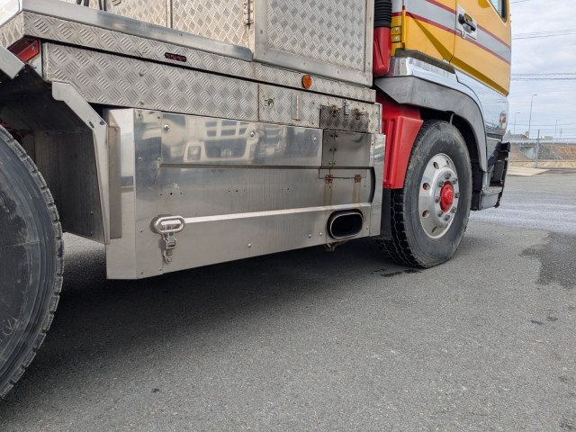 三菱ふそう スーパーグレート 小型 トラクタ KL-FV50LHR(101464) 14枚目