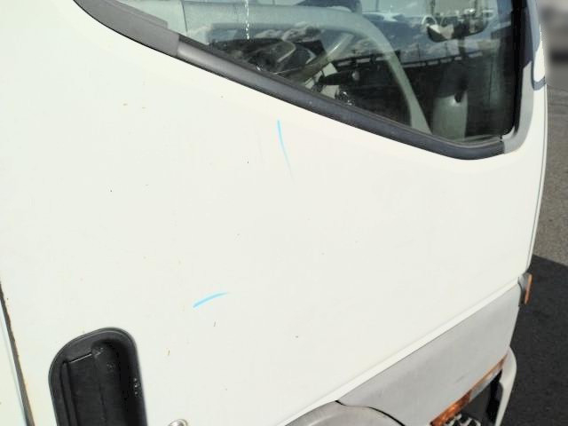 三菱ふそう キャンター 小型 平ボディ KC-FE637E(101467) 15枚目