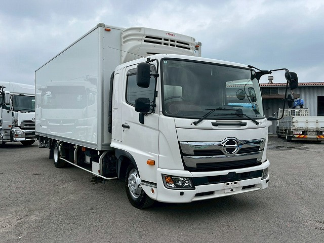 日野 レンジャー 中型 冷蔵冷凍バン 2KG-FD2ABG(109393) 4枚目