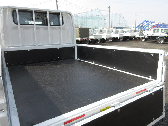 三菱ふそう キャンター 小型 Wキャブ 2RG-FBA20(101505) 10枚目