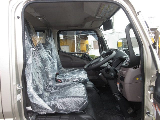 三菱ふそう キャンター 小型 Wキャブ 2RG-FBA20(101506) 14枚目
