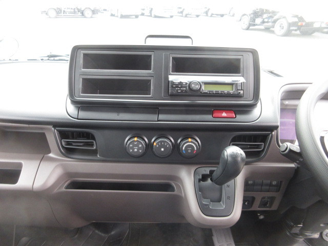 三菱ふそう キャンター 小型 Wキャブ 2RG-FBA20(101506) 16枚目