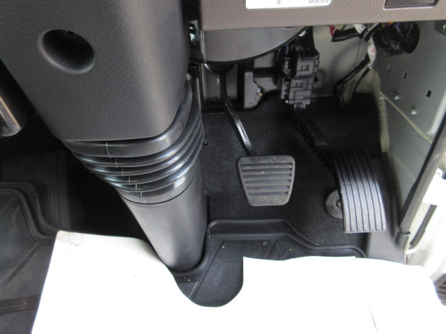 三菱ふそう キャンター 小型 Wキャブ 2RG-FBA20(101505) 24枚目