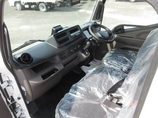 三菱ふそう キャンター 小型 Wキャブ 2RG-FBA20(101505) 25枚目
