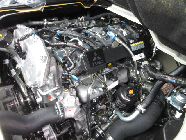 三菱ふそう キャンター 小型 Wキャブ 2RG-FBA20(101506) 32枚目