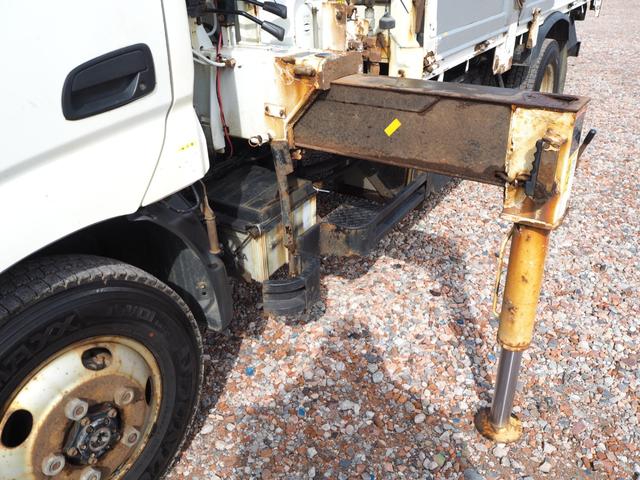 日野 デュトロ 小型 平ボディ *********(101515) 16枚目