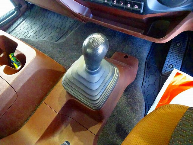 日野 レンジャー 中型 冷蔵冷凍バン 2KG-FD2ABG(101520) 15枚目