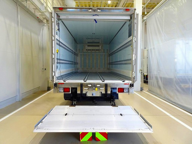 日野 レンジャー 中型 冷蔵冷凍バン 2KG-FD2ABG(101520) 34枚目