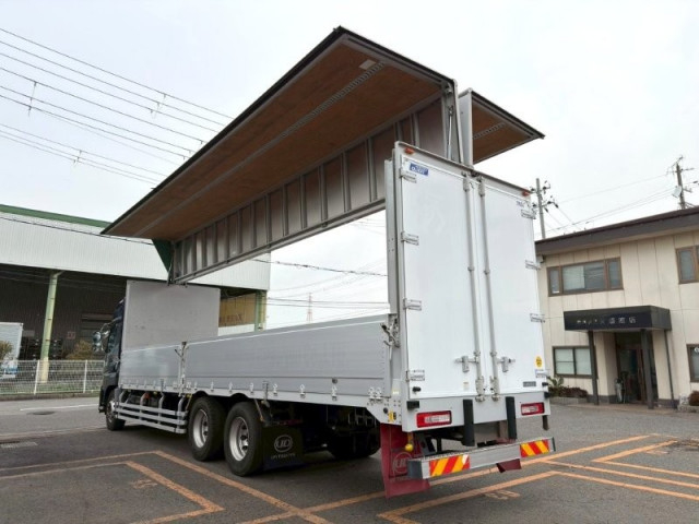 UDトラックス（日産） クオン 大型 ウィング 2PG-CD5CA(101521) 8枚目