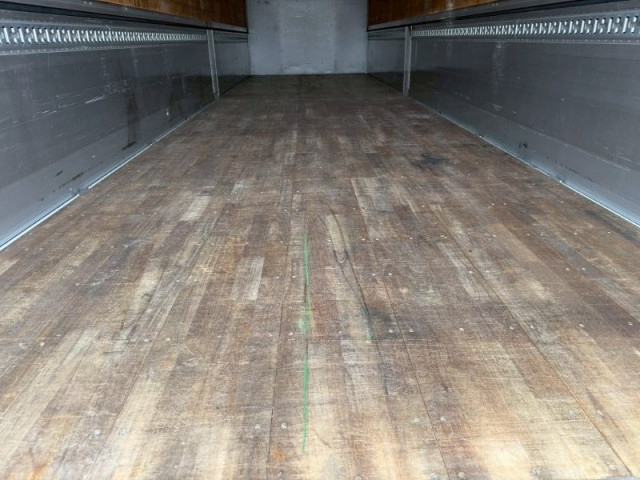 UDトラックス（日産） クオン 大型 ウィング 2PG-CD5CA(101521) 10枚目