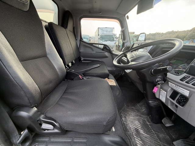 三菱ふそう キャンター 小型 冷蔵冷凍バン TPG-FBA00(101523) 22枚目