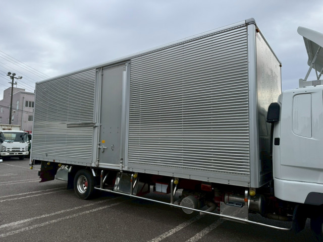 三菱ふそう ファイター 中型 バン TKG-FK64F(101524) 6枚目