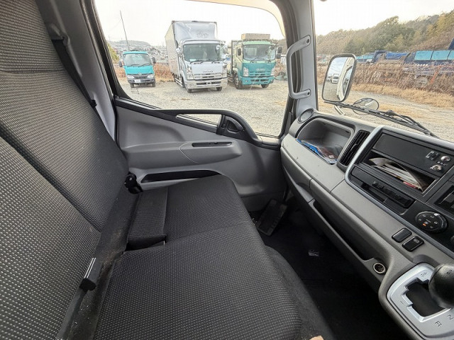 三菱ふそう キャンター 小型 冷蔵冷凍バン TPG-FBA00(101523) 32枚目