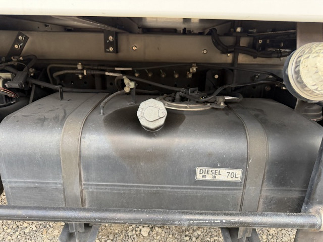 三菱ふそう キャンター 小型 冷蔵冷凍バン TPG-FBA00(101523) 46枚目