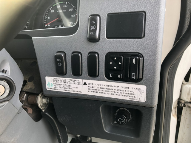 三菱ふそう ファイター 中型 バン TKG-FK64F(101524) 32枚目