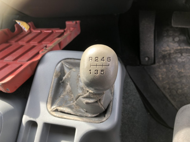 三菱ふそう ファイター 中型 バン TKG-FK64F(101524) 33枚目