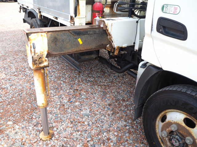 日野 デュトロ 小型 平ボディ（クレーン付） TKG-XZU695M(101527) 9枚目