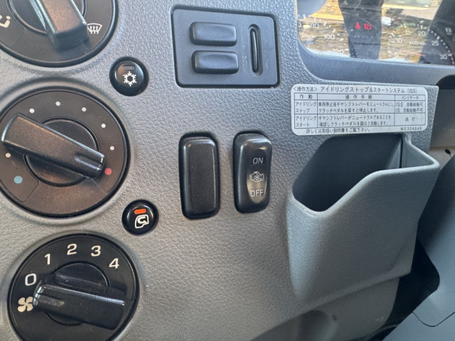 三菱ふそう ファイター 中型 平ボディ TKG-FK64F(101526) 24枚目