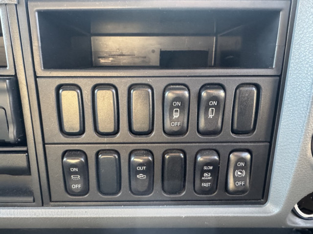 三菱ふそう ファイター 中型 平ボディ TKG-FK64F(101526) 25枚目