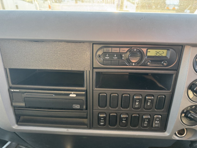 三菱ふそう ファイター 中型 平ボディ TKG-FK64F(101526) 26枚目