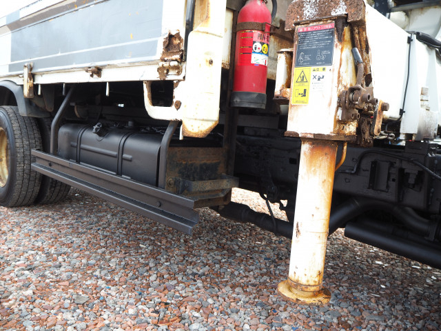 日野 デュトロ 小型 平ボディ（クレーン付） TKG-XZU695M(101527) 23枚目