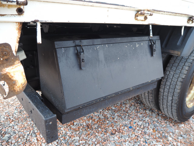 日野 デュトロ 小型 平ボディ（クレーン付） TKG-XZU695M(101527) 29枚目