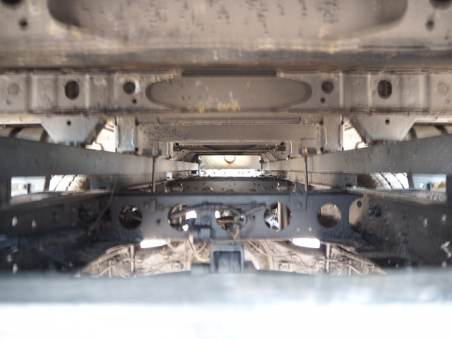 日野 デュトロ 小型 平ボディ（クレーン付） TKG-XZU695M(101527) 30枚目