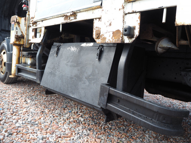 日野 デュトロ 小型 平ボディ（クレーン付） TKG-XZU695M(101527) 35枚目