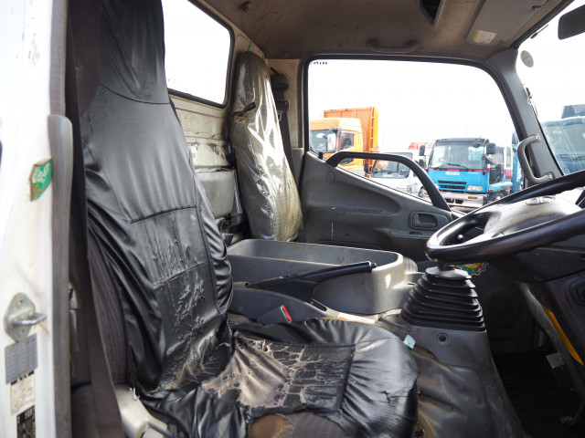 日野 デュトロ 小型 平ボディ（クレーン付） TKG-XZU695M(101527) 43枚目