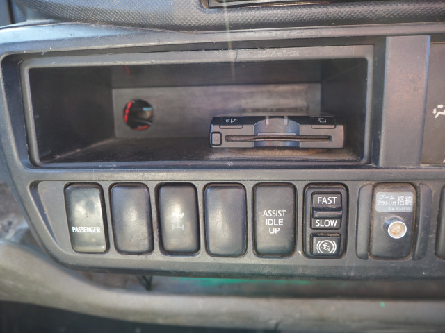 日野 デュトロ 小型 平ボディ（クレーン付） TKG-XZU695M(101527) 47枚目