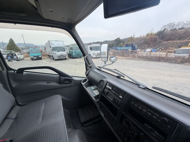 日野 デュトロ 小型 冷蔵冷凍バン TQG-XKU710M(101532) 17枚目