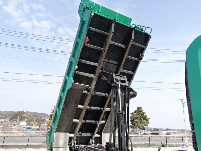 いすゞ フォワード 増トン 土砂ダンプ QKG-FVZ34U2(101533) 11枚目