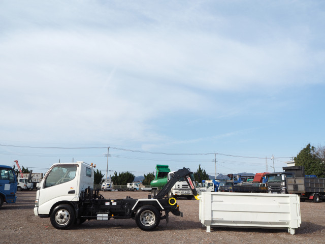 日野 デュトロ 小型 コンテナ専用車 BDG-XZU304X(101542) 2枚目