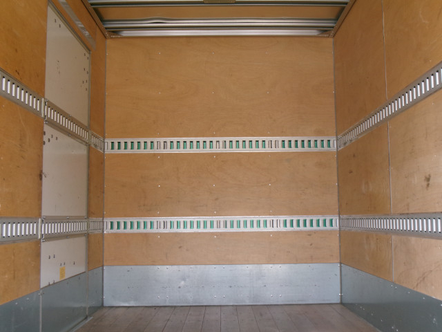 いすゞ エルフ 小型 バン TRG-NLR85AN(101541) 28枚目