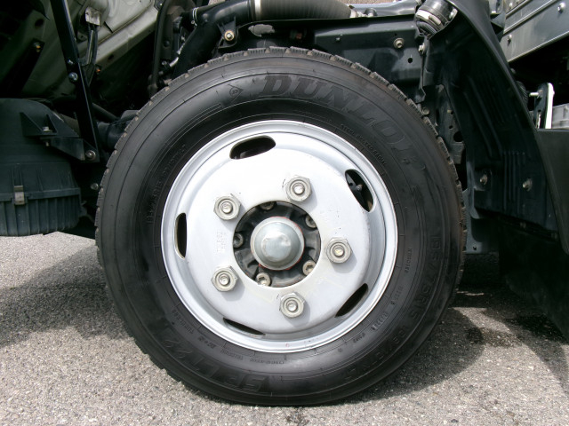 いすゞ エルフ 小型 バン TRG-NLR85AN(101541) 30枚目