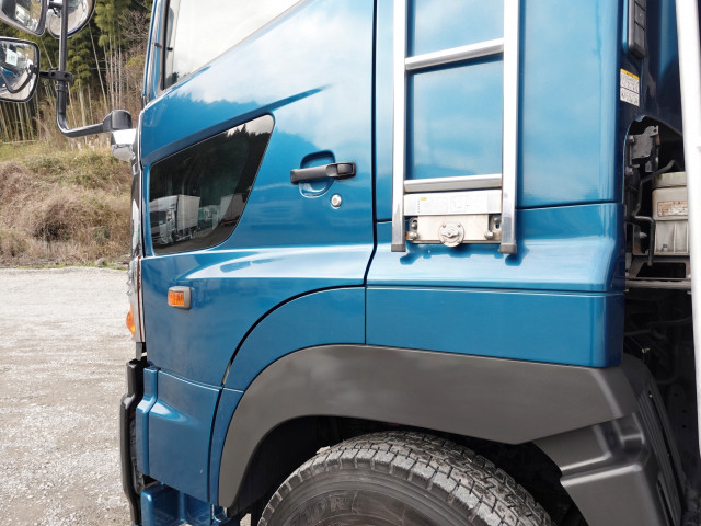 日野 プロフィア 大型 平ボディ ADG-FR1EXYA(101545) 13枚目