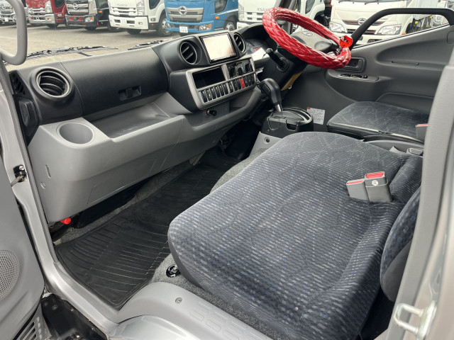 日野 デュトロ 小型 平ボディ TPG-XZU605M(109377) 21枚目