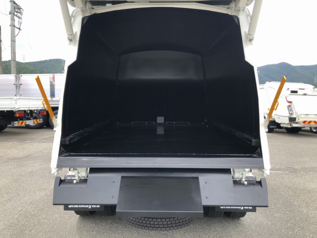 日野 レンジャー 中型 塵芥車（プレス式） 2KG-FC2ABA(101581) 8枚目