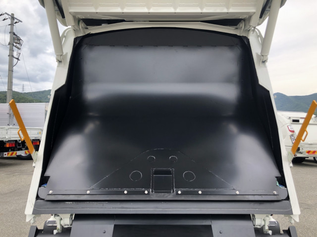 日野 レンジャー 中型 塵芥車（プレス式） 2KG-FC2ABA(101581) 16枚目