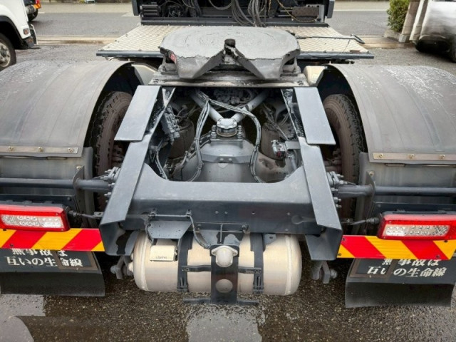 UDトラックス（日産） クオン 大型 トラクタ 2RG-GK5DAB(101583) 5枚目