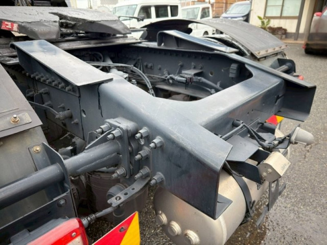 UDトラックス（日産） クオン 大型 トラクタ 2RG-GK5DAB(101583) 8枚目