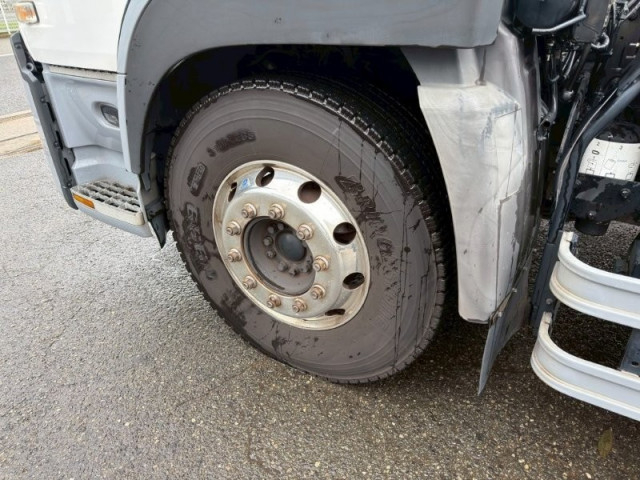 UDトラックス（日産） クオン 大型 トラクタ 2RG-GK5DAB(101583) 11枚目