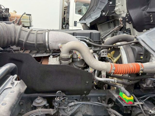 UDトラックス（日産） クオン 大型 トラクタ 2RG-GK5DAB(101583) 14枚目