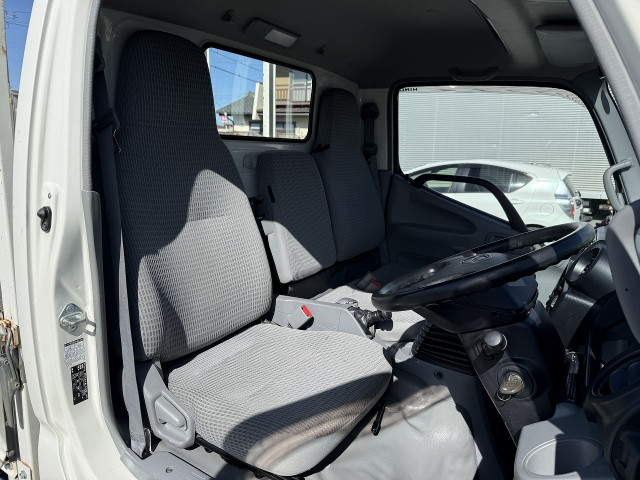 日野 デュトロ 小型 平ボディ TKG-XZC645M(101643) 33枚目