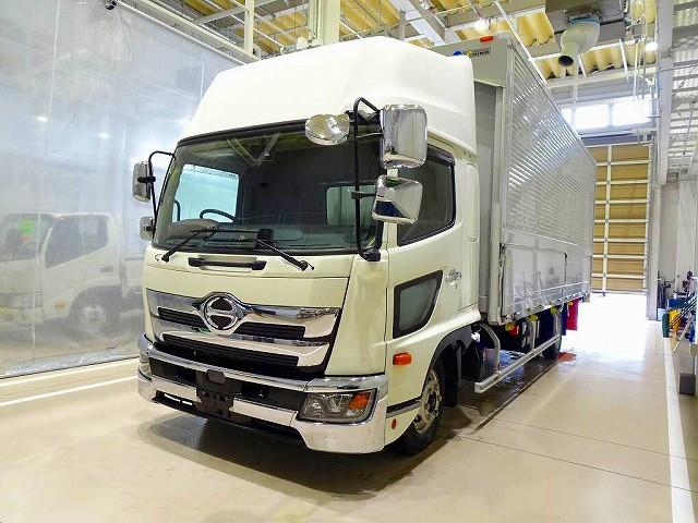 日野 レンジャー 中型 ウィング 2PG-FD2ABA(101644) 1枚目