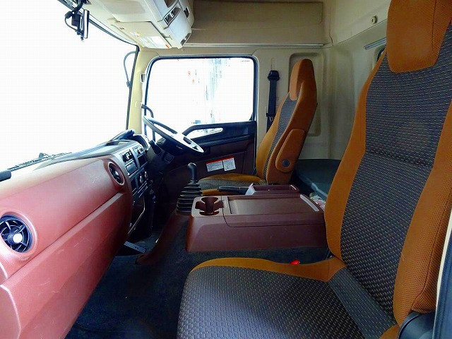 日野 レンジャー 中型 ウィング 2PG-FD2ABA(101644) 8枚目