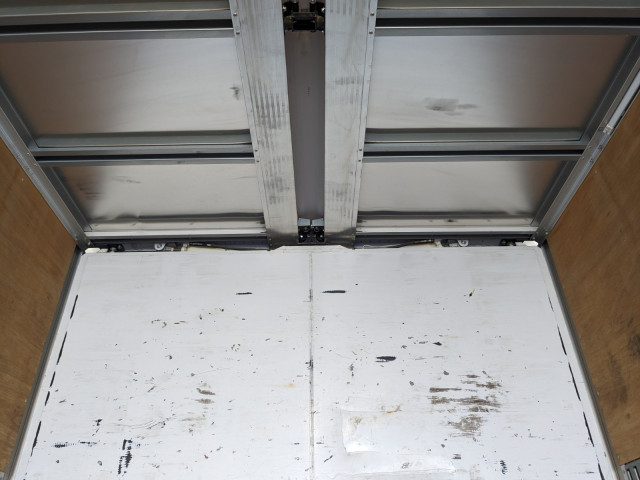 日野 プロフィア 大型 ウィング 2DG-FW1AHG(101646) 15枚目